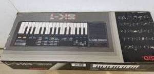 lot 138 image: Casio Sampling Keyboard SK-1