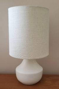 lot 41 image: White Ceramic Squash Table Lamp