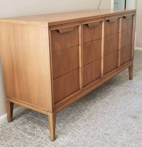 lot 14 image: MCM Solid Walnut Dresser by Zipperman Fine Furniture