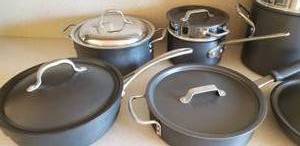 lot 44 image: 18 Piece Calphalon Cookware Suite