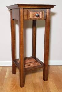 lot 6 image: Bohemian Pedestal Table