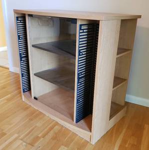 lot 73 image: Blonde Contemporary Stereo Cabinet