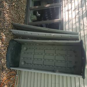 lot 121 image: Resign Outdoor Locker Storage