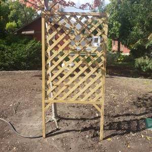 lot 125 image: Cedar Garden Trellis Screen Bundle (B)