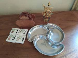Collection of Vintage Entertainment Items