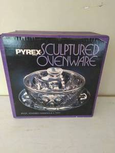 Pyrex Sculptured Ovenware