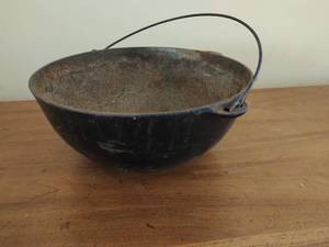 Wagner Ware Scotch Bowl #4 Cast Iron Pot