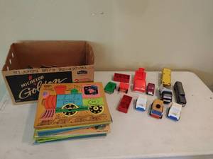 Collection of Vintage Childrens Toys & Puzzles