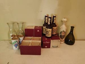 Collection of vintage beer and liquor related items