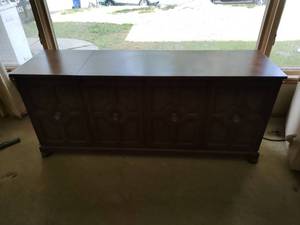 Embassy House Record Console