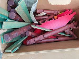 Vintage Lincoln Logs