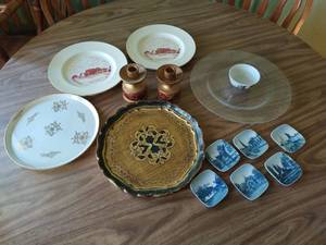 Collection of Miscellaneous Kitchenware