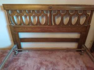 Vintage Queen Size Bed
