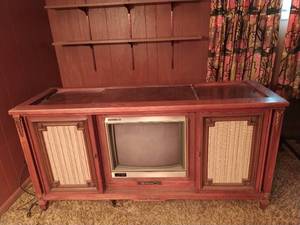 Vintage Magnavox Zenith Entertainment System