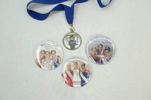 Medal and button pins