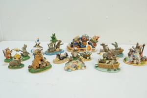 Figurines