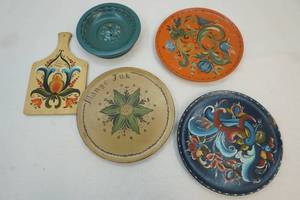 Painted plates