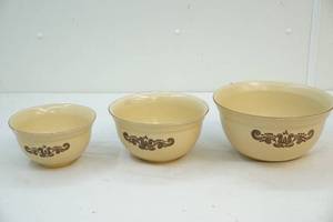 Mixing bowls
