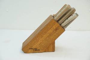 Knife set with block