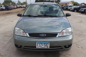 2005 Ford Focus ZX4 SE