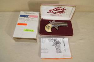 lot 15 image: American Derringer Lady Derringer Model 1 .38 Special Double Barrel Pistol