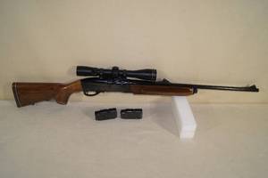 lot 41 image: Remington 7400 .243 Win Semi-Automatic Rifle with Leupold Rifleman 3-9x40mm Scope