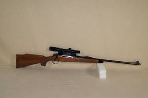 lot 40 image: Remington 700 .25-06 Rem Bolt Action Rifle with Bushnell 1.5x-4x Banner Scope