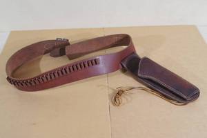 lot 71 image: Hunter Brand Brown Leather Belt with Holster and Cartridge Loops