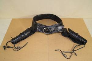 lot 69 image: Black Leather Belt with Two Holsters - Beautiful Tooling