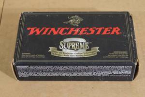lot 149 image: 20 Winchester Supreme .243 Win 95 Gr Ballistic Silvertip Ammo