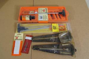 lot 233 image: Assorted Cleaning Tools