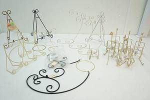 lot 87 image: Easels