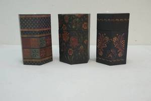 lot 88 image: Candle boxes