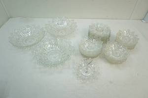 lot 98 image: Glassware