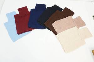 lot 100 image: Turtle necks