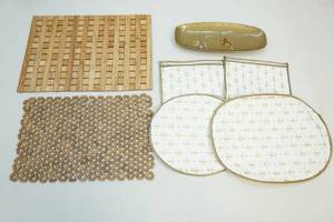 lot 109 image: Placemats, tray and travel bags