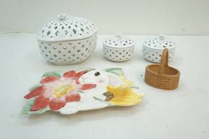 lot 112 image: Fruit bowls, basket and Bunny Blooms