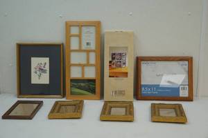 lot 146 image: Picture frames