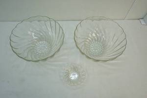 lot 155 image: Glassware