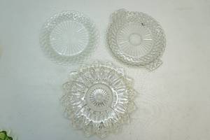 lot 157 image: Glassware