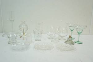 lot 168 image: Glassware