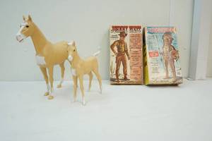 lot 5 image: Action figures and horses