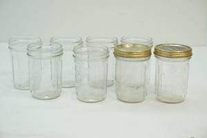 lot 29 image: Mason jars