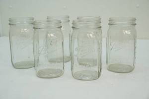 lot 52 image: Mason jars