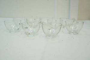 lot 57 image: Glassware