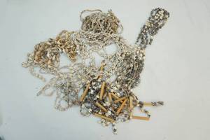 lot 66 image: Shell dcor