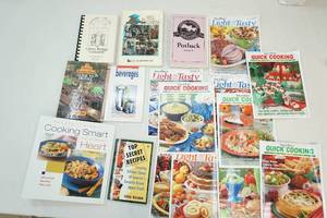 lot 84 image: Cookbooks