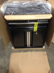 Husky 28 in 1 Drawer 2-Door Base Cabinet not used see pictures