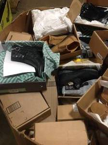 Amazon Pallet non brand assorted shoes 80-110 pairs various models sizes see pictures