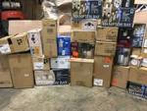 Gaylord full of assorted lightning various brands, Models and conditions see pictures
